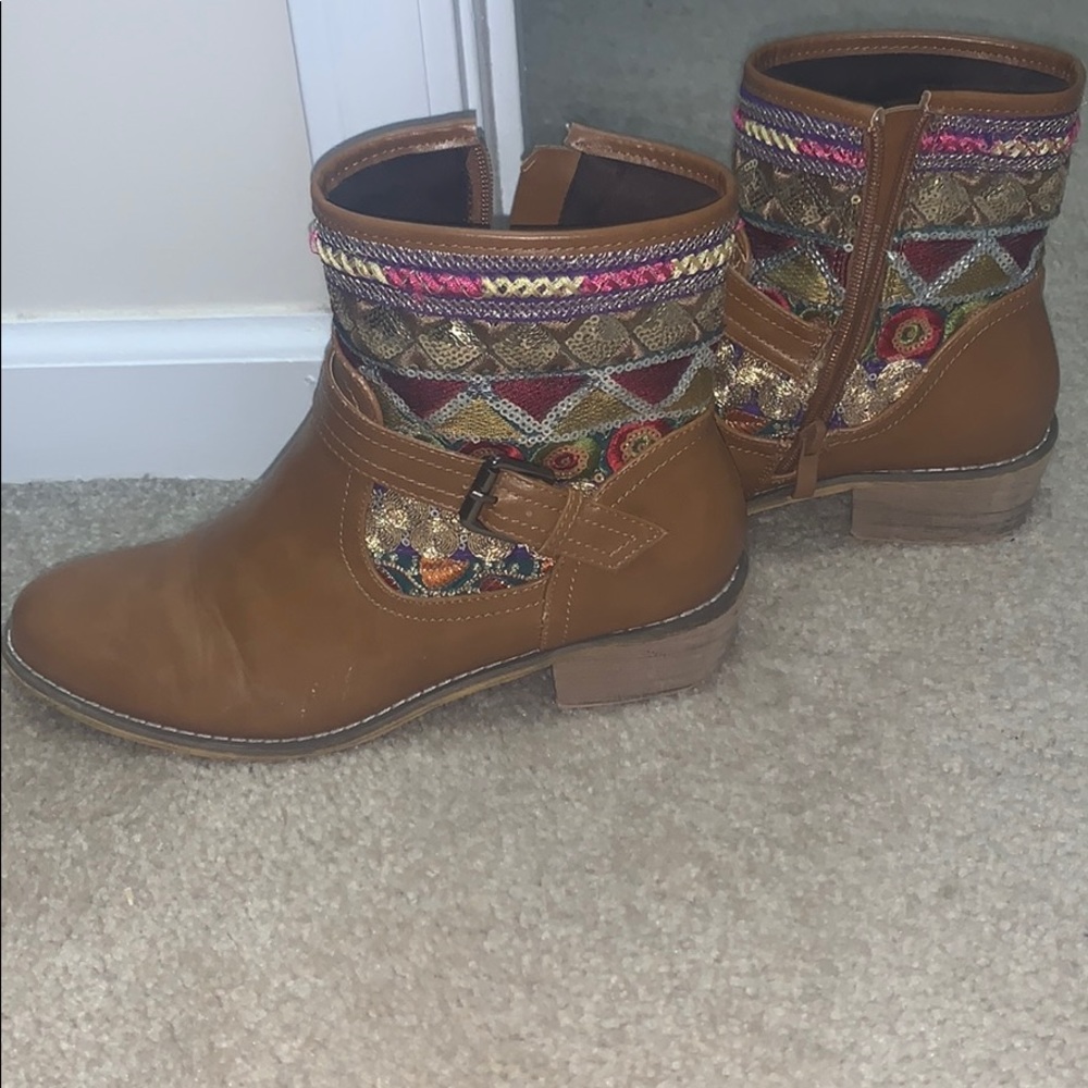 ankle boots